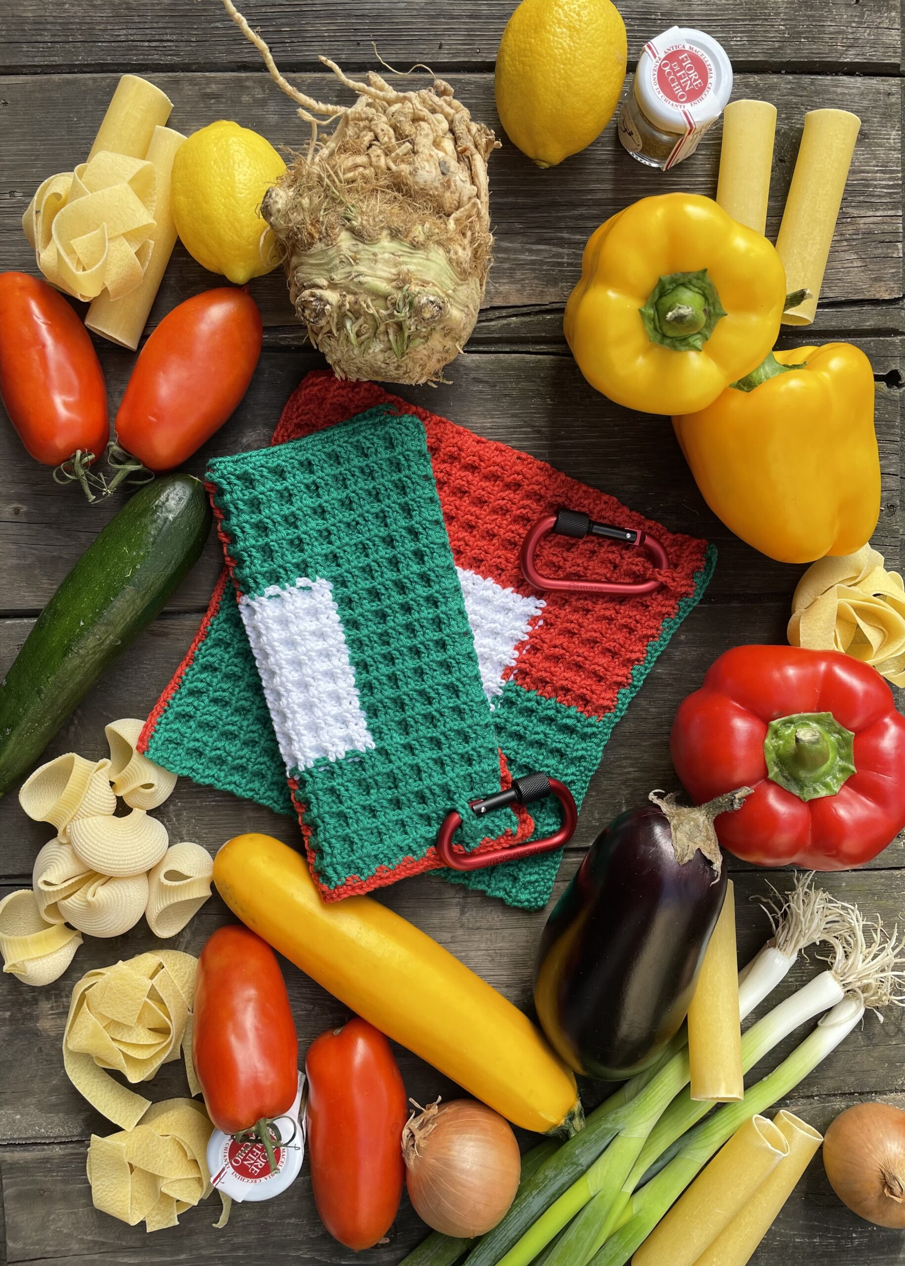 Handgemachter Topflappen thematisch auf italien bezogen mit den Farben der italienischen Landesfahne.